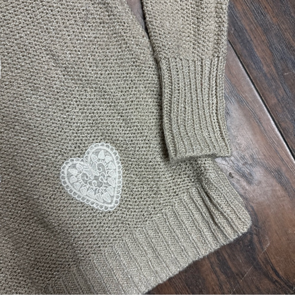 LC Lauren Conrad M Beige Grey Lace Heart Accent Girlhood Tunic Sweater <<<288>>> - Picture 3 of 9
